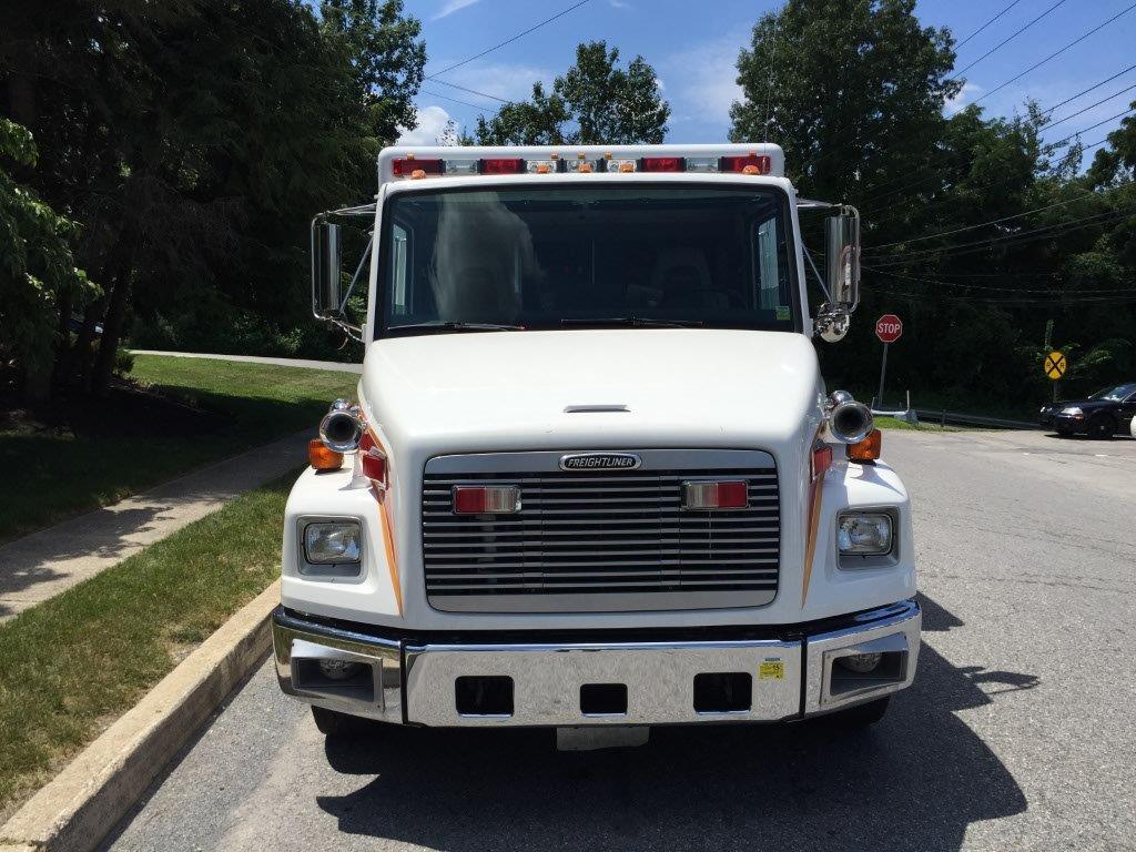 2000 Freightliner Horton HD – Camion de Equipo de Buceo – VENDIDO