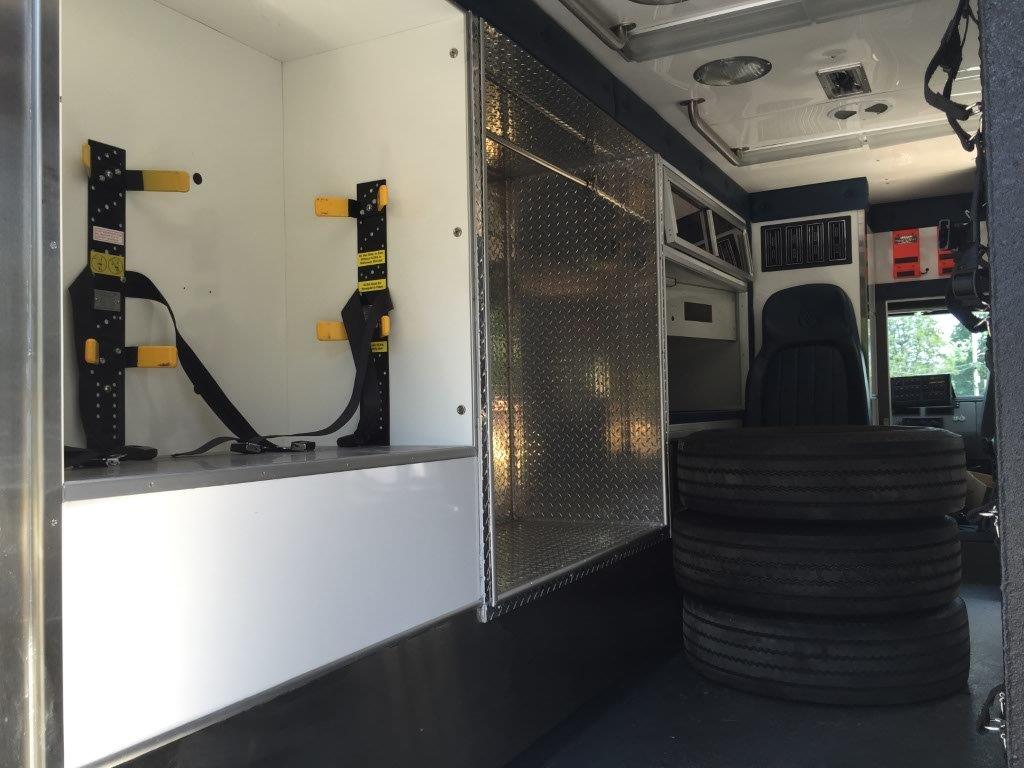 2000 Freightliner Horton HD – Camion de Equipo de Buceo – VENDIDO